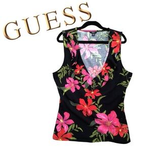 Tops 🌺 GUESS